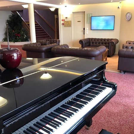 Hotel Altina Pacy-sur-Eure Zewnętrze zdjęcie