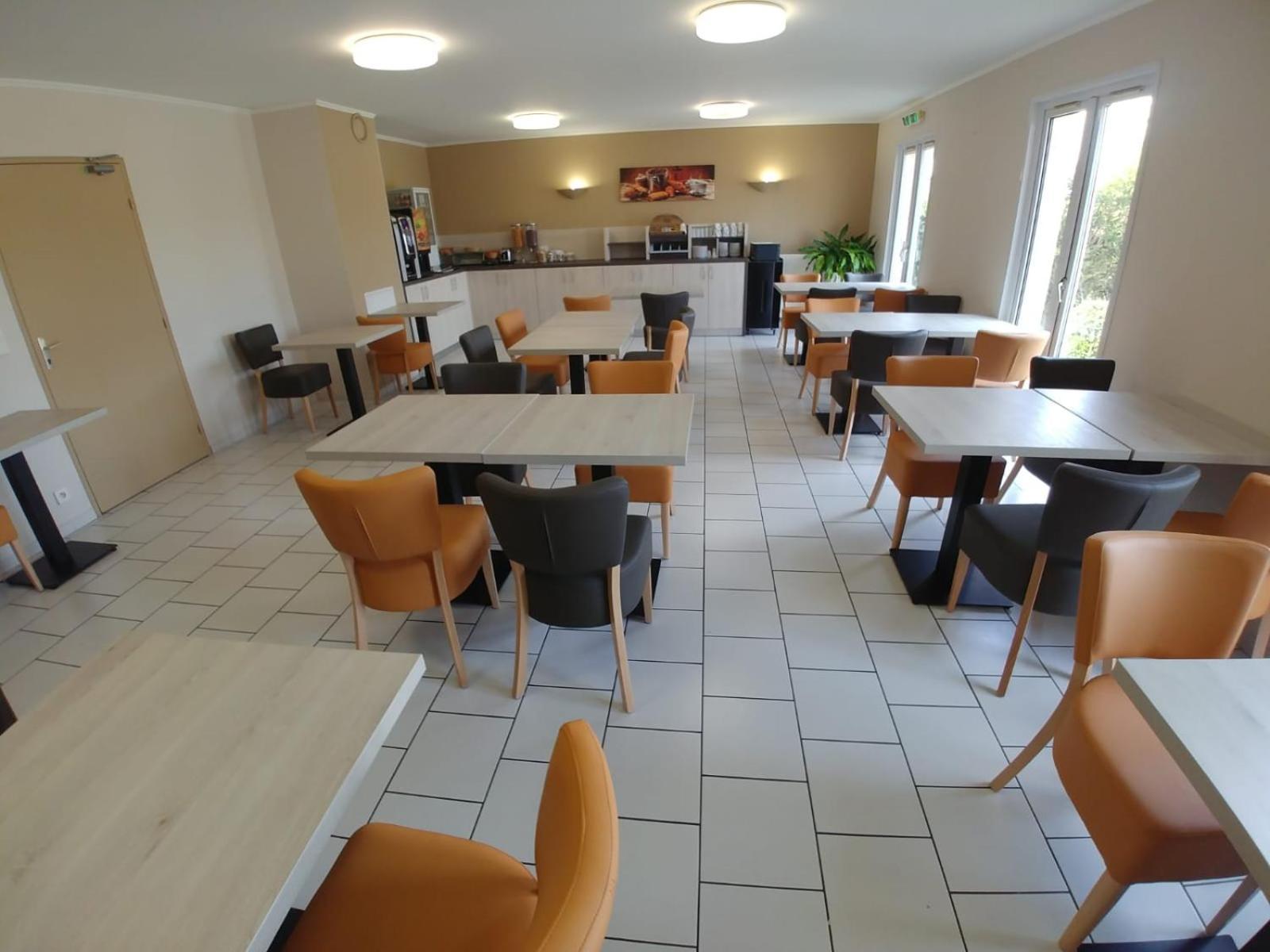 Hotel Altina Pacy-sur-Eure Zewnętrze zdjęcie