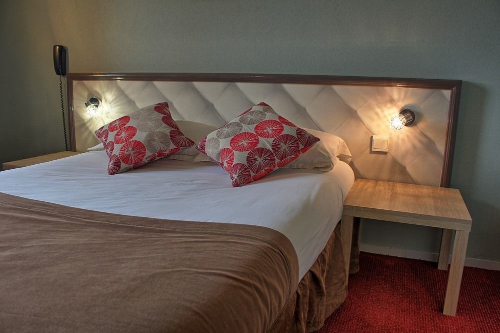 Hotel Altina Pacy-sur-Eure Zewnętrze zdjęcie