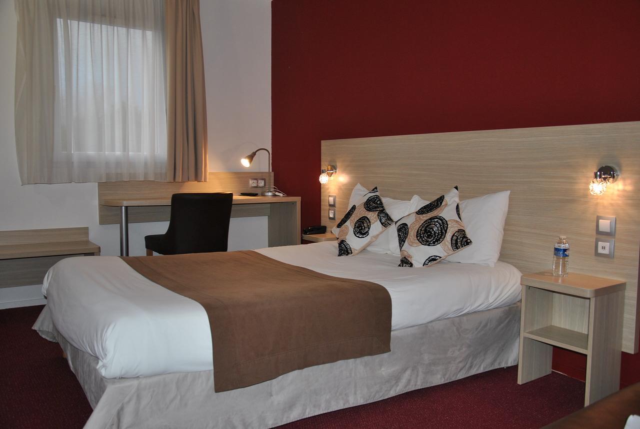 Hotel Altina Pacy-sur-Eure Zewnętrze zdjęcie
