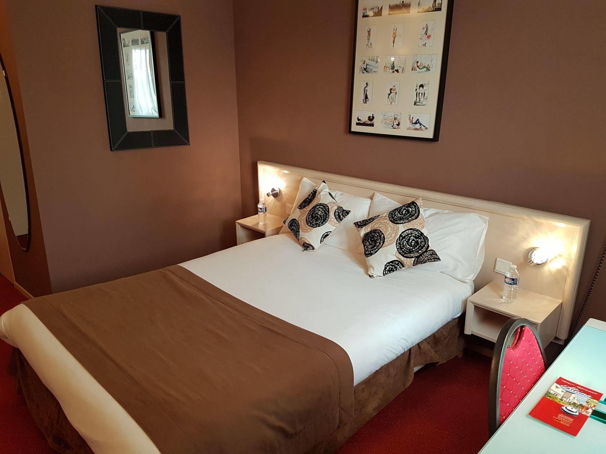Hotel Altina Pacy-sur-Eure Zewnętrze zdjęcie