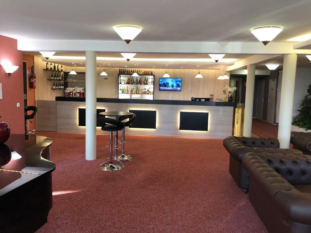 Hotel Altina Pacy-sur-Eure Zewnętrze zdjęcie