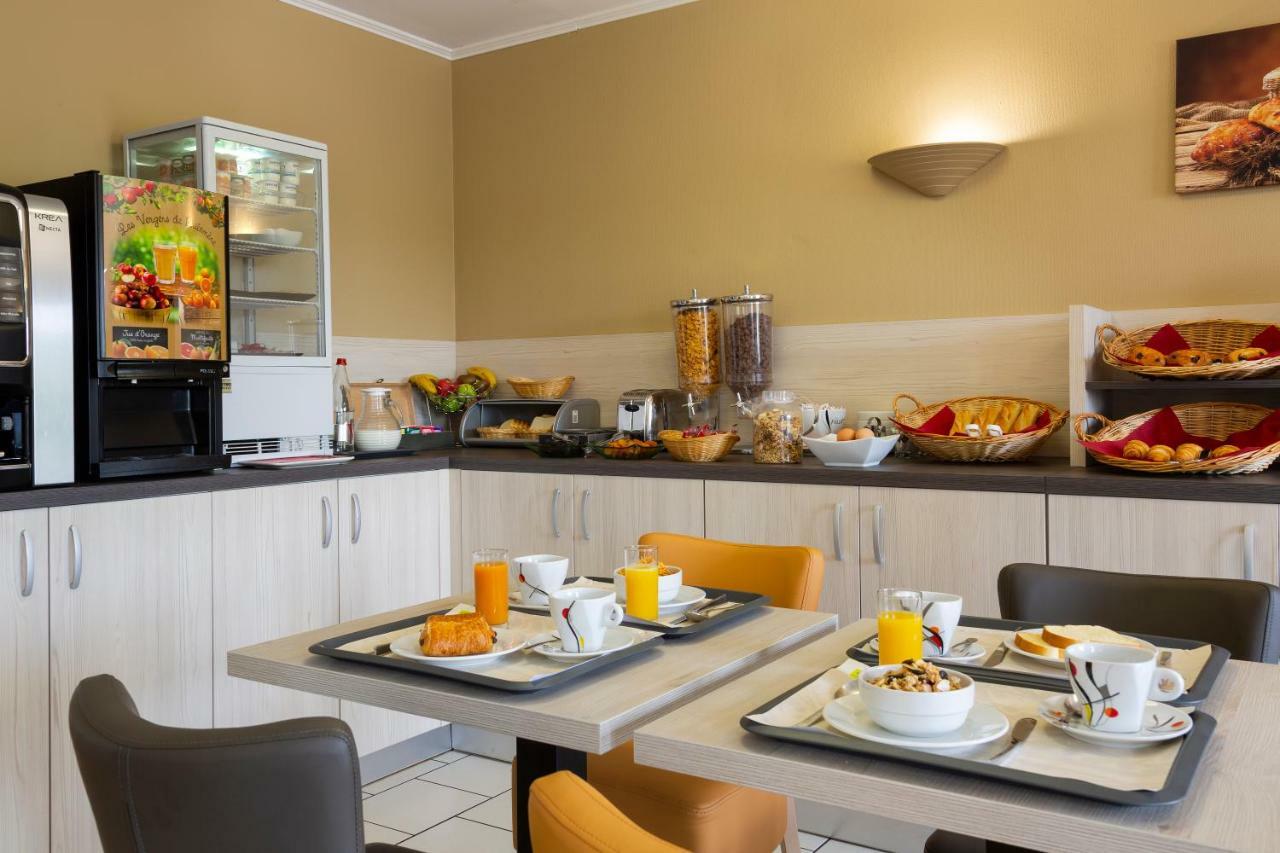 Hotel Altina Pacy-sur-Eure Zewnętrze zdjęcie