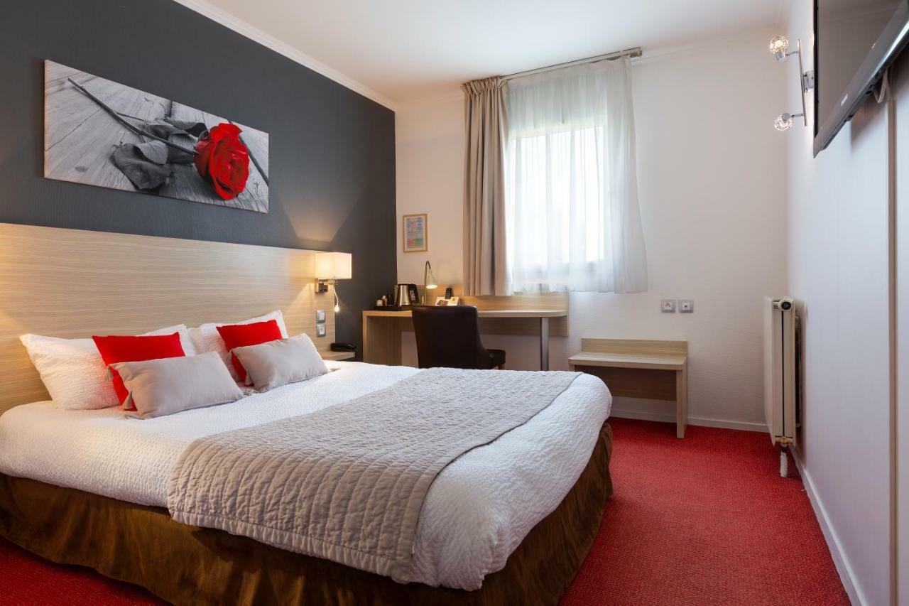 Hotel Altina Pacy-sur-Eure Zewnętrze zdjęcie
